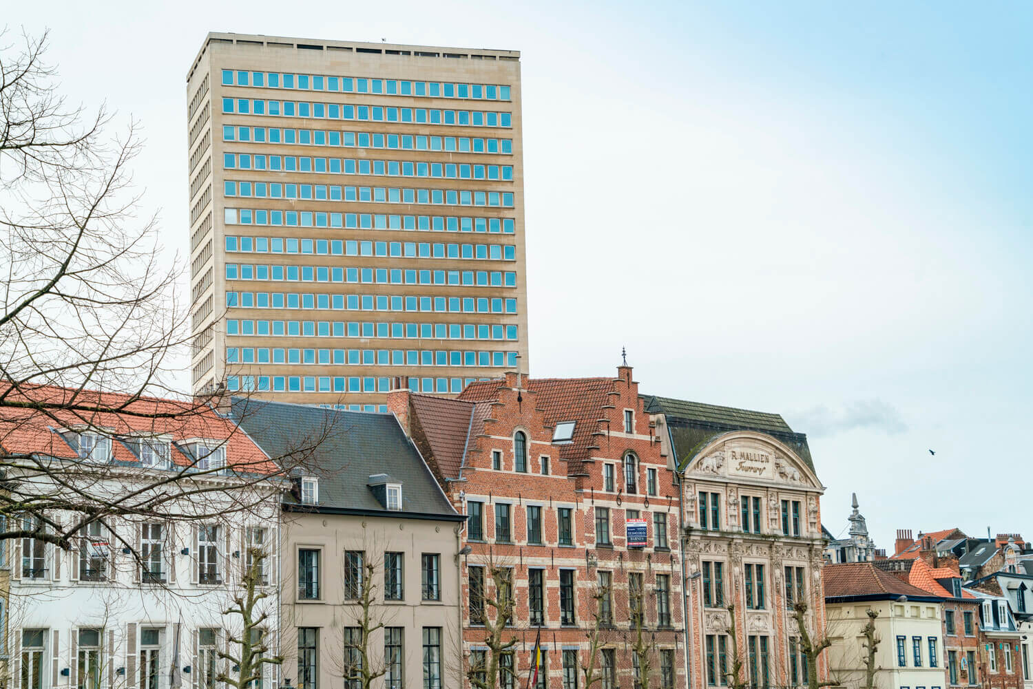 Geldvaardig kantoor locatie in Liège